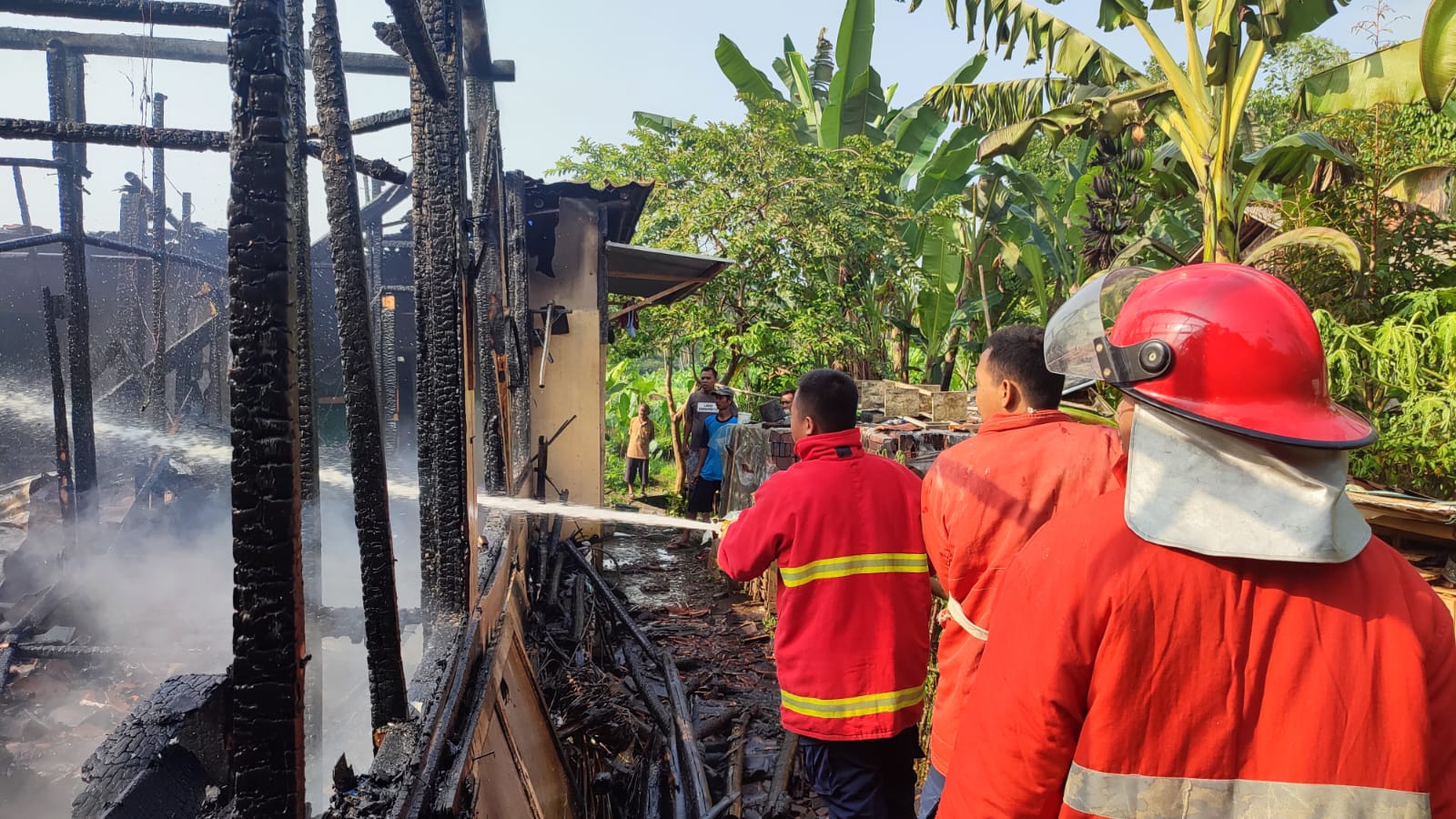Korsleting Listrik, Sebuah Rumah Ludes Terbakar di Karanggude Kulon Karanglewas