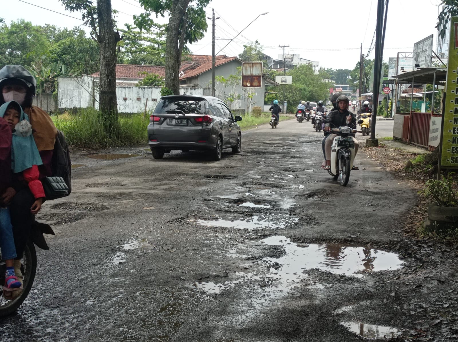 Lubang di Jalan Dr Gumbreg Purwokerto Sering Jadi Penyebab Kecelakaan, Sampai Ada Korban Jiwa