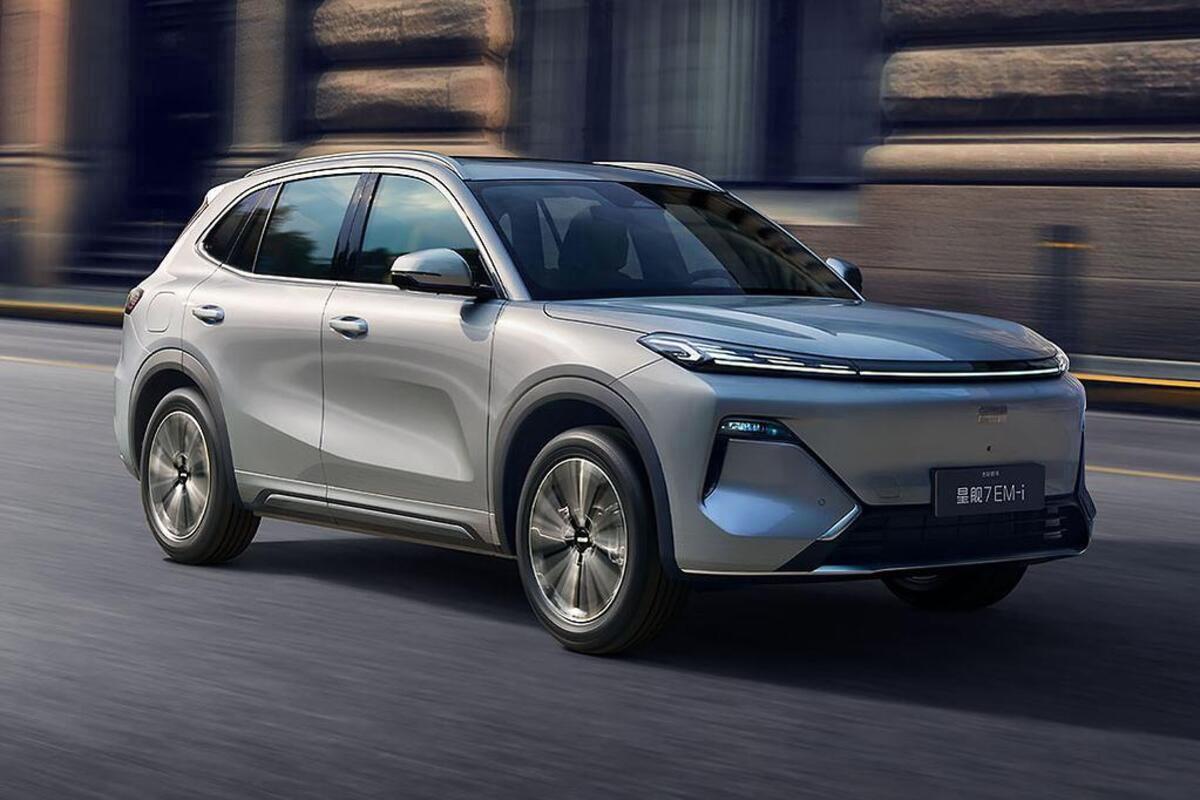Mobil Starray EM-i SUV dari Geely Berteknologi Hibdrida Tampil di GIIAS 2025