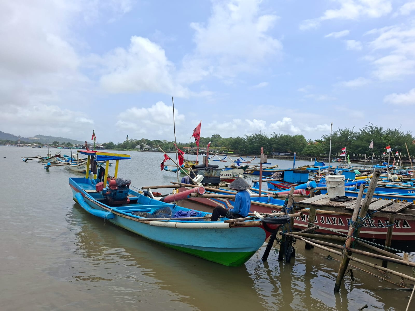Nelayan Cilacap Kembali Melaut Setelah Cuaca Ekstrem Mereda