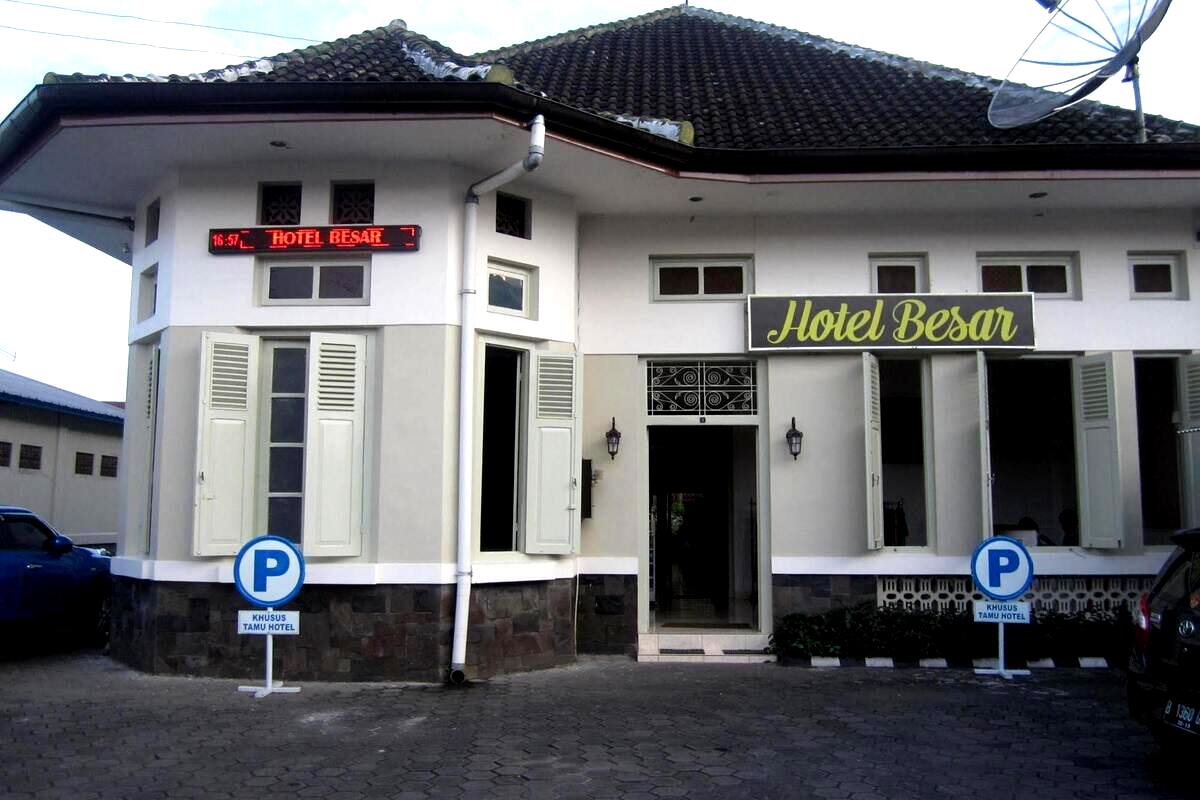 Hotel Besar Purwokerto, Rahasia Klasik yang Tersembunyi di Tengah Kota!