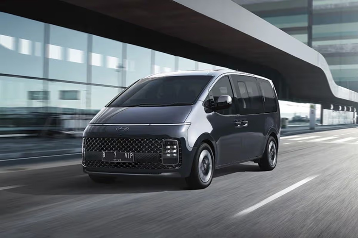 Cek Harga Terbaru Hyundai Staria 2025, MPV Mewah yang Ideal untuk Keluarga dan Bisnis