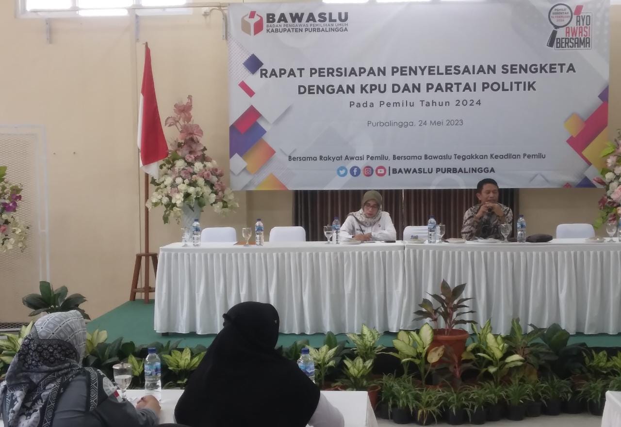 Rapat Persiapan Penyelesaian Sengketa Pemilu, Bawaslu Ingatkan Bacaleg yang Berstatus Kades Aktif