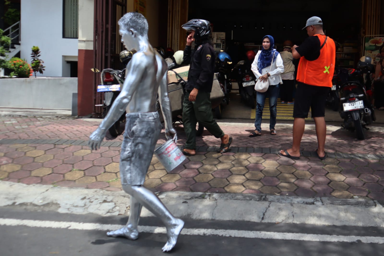 Masih Dijumpai Pengamen dan Manusia Silver di Banyumas, Begini Kata Satpol PP