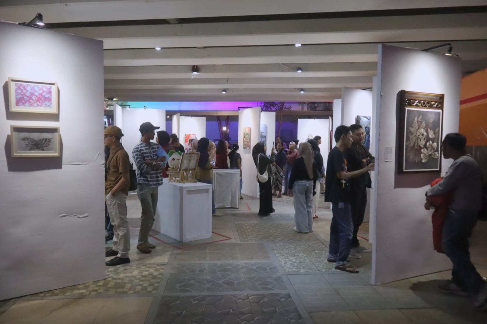 34 Perupa Ramaikan Pameran di Kolong Jembatan Jalan Bung Karno Purwokerto