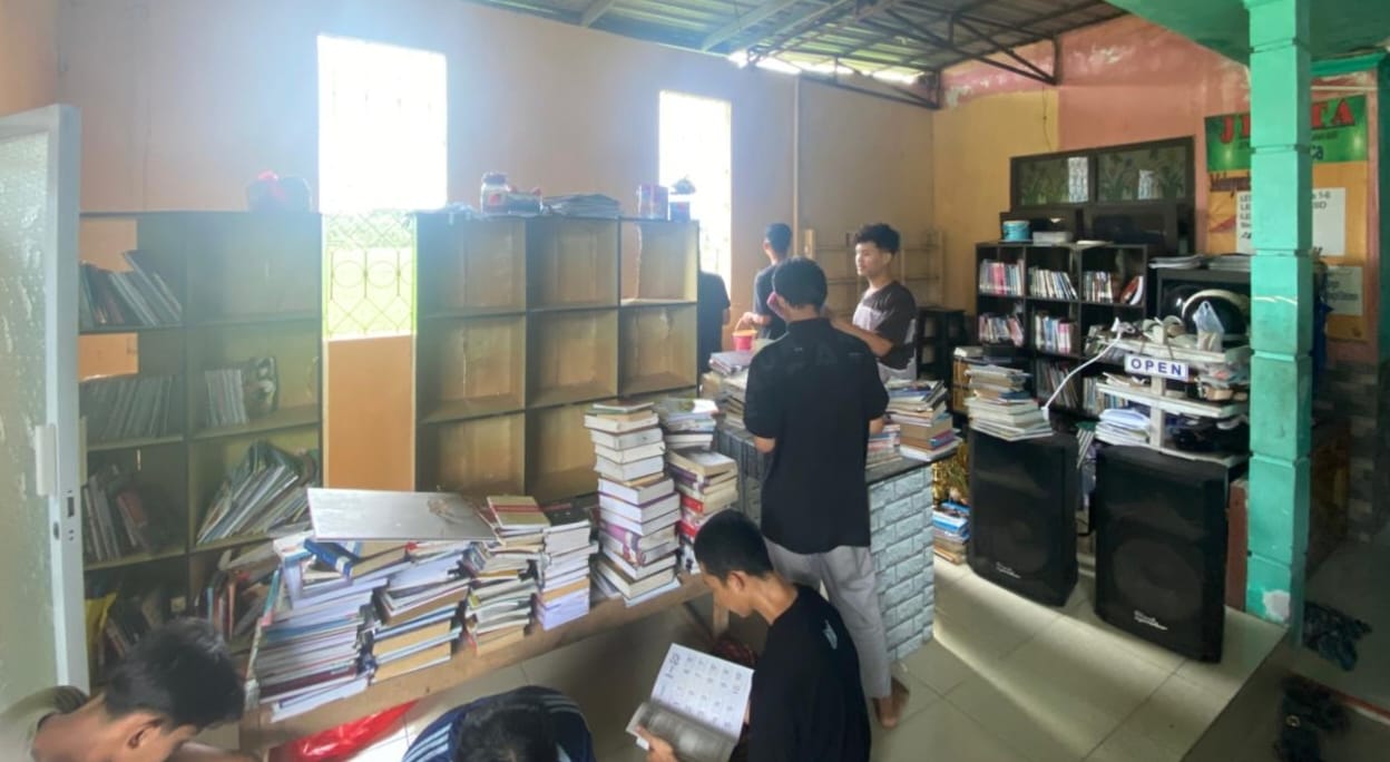 Taman Baca Masyarakat di Banyumas Jadi Magnet Ramadan, Anak Ngabuburit dengan Buku