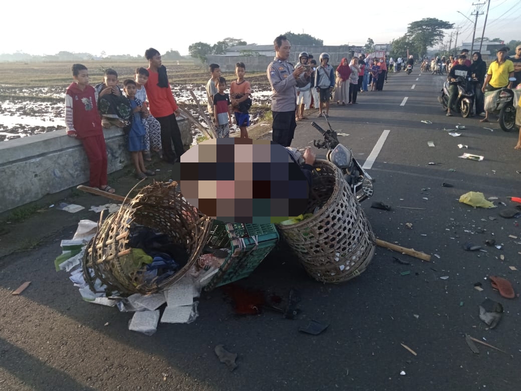 Diduga Hindari Mercon, Pengendara Motor di Banyumas Meninggal 