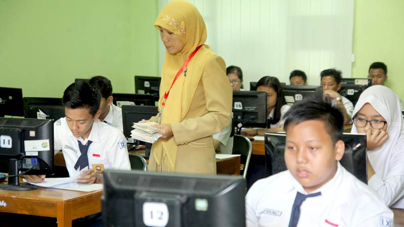 Sekolah Negeri di Purwokerto Mengaku Siap Laksanakan Ujian Nasional Berbasis Komputer