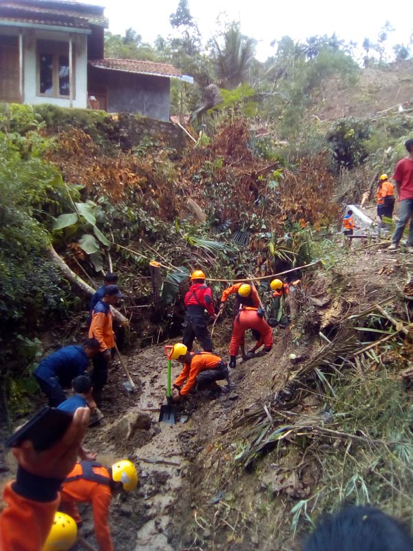 Setiap Hari Ada Pergerakan Tanah di Gumelar