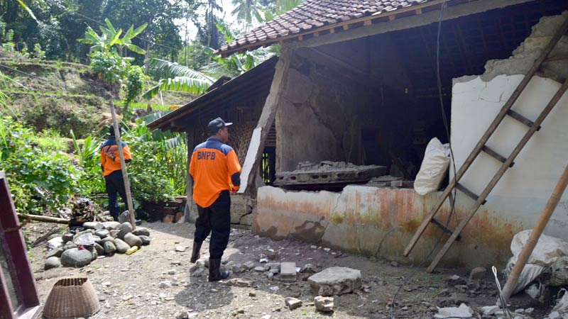 Tanah Bergerak, 11 Rumah di Rembang Rusak