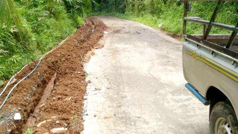 Satu Bulan Digali, Pemasangan Pipa Air Bersih di Cilongok Belum Dikerjakan