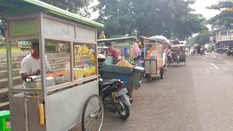 PKL Alun-Alun Banjarnegara Keluhkan Dugaan Pungli