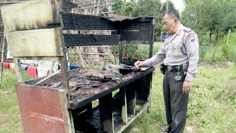 Kompor Meledak, Warung Mie Ayam Terbakar