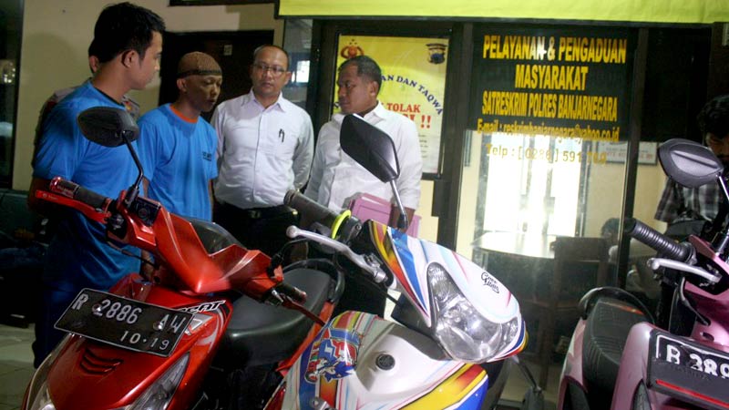 Polres Banjarnegara Bekuk Dua Penadah Motor Curian