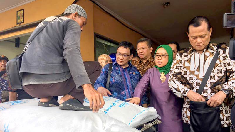 Istiqomah Perjuangkan Daerah dari Pusat