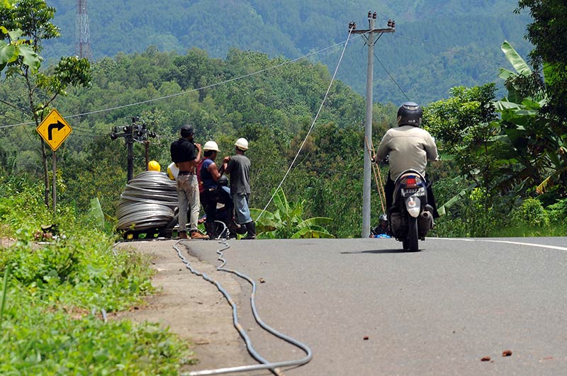 2019 Seluruh Wilayah Teraliri Listrik