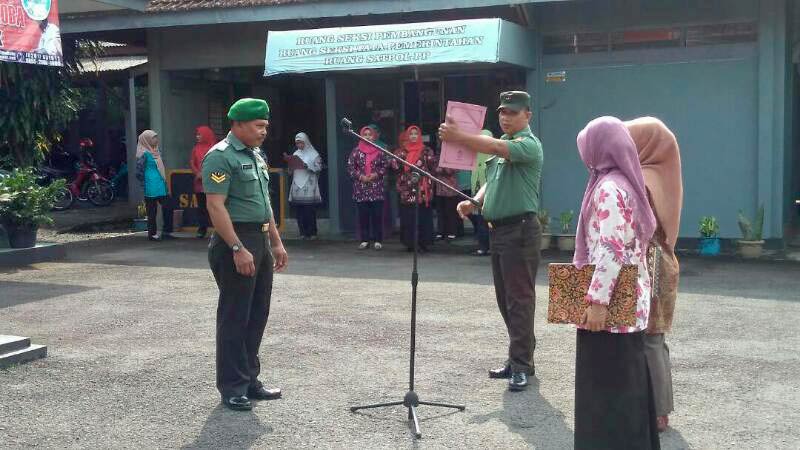 Sambut Kartini, Ibu-Ibu di Tambak Banyumas Jadi Petugas Upacara