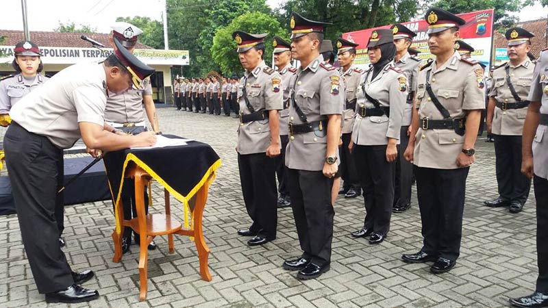 16 Perwira Polisi Dirotasi