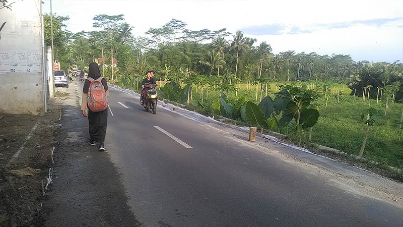 Jalur Alternatif Minim LPJU Pekuncen-Cilongok