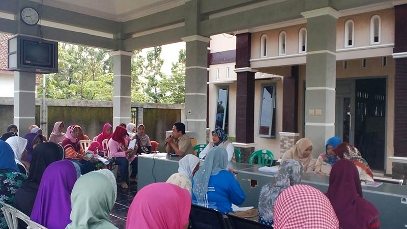 Pencairan Program Keluarga Harapan di 16 Kecamatan di Banyumas Non Tunai