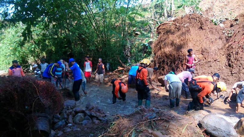 Pembersihan Longsor Kali Bangkong Ajibarang Masih Berlanjut