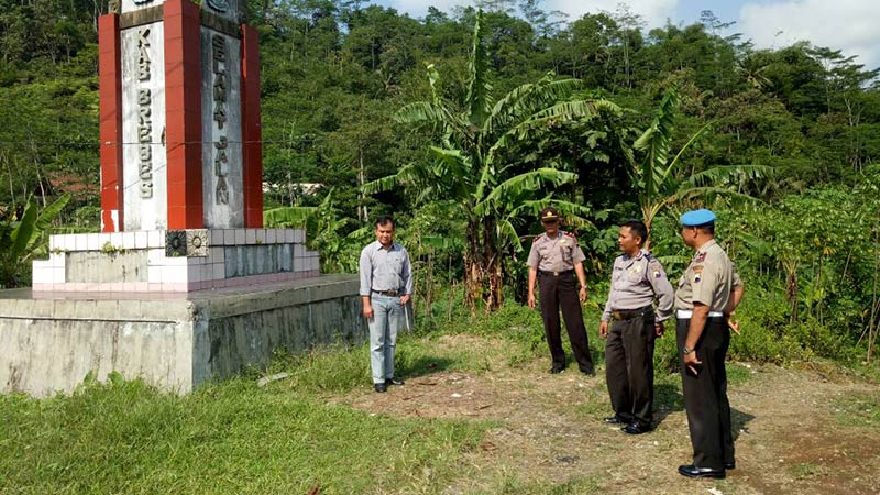 Polsek Pekuncen Cek Jalur Pospam Operasi Ramadania Candi