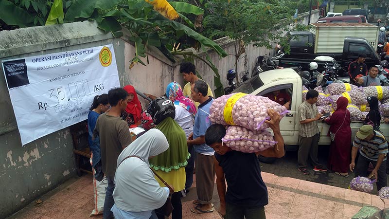 Gelar OP Bawang Putih di Pasar Wage