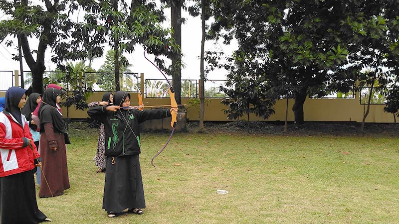 Memanah, Olahraga yang Digandrungi Remaja Muslim