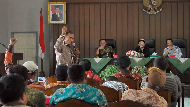 Paguyuban Ojek Banyumas Desak Bubarkan Go-Jek