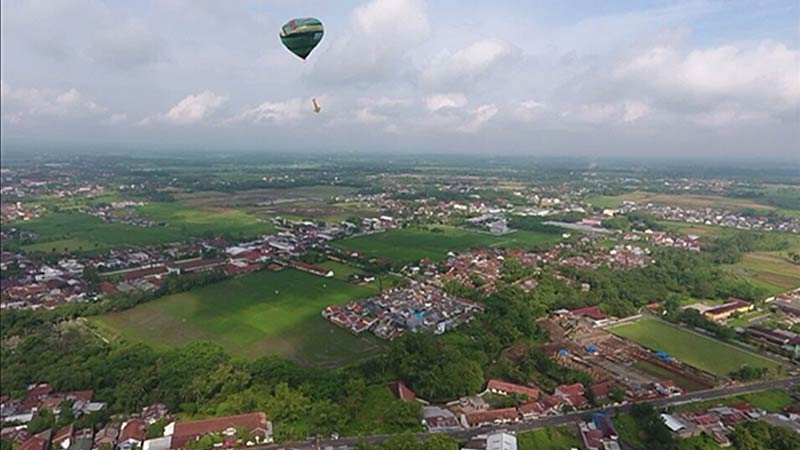 Belum Ada Larangan Tradisi Menerbangkan Balon Udara di Purbalingga