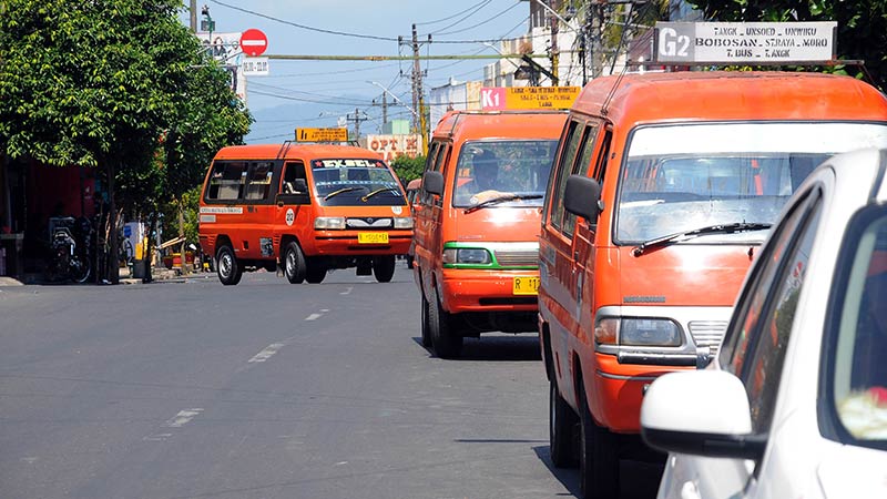 Balada Penumpang dan Angkot Purwokerto yang Usang