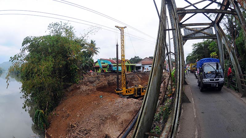 Duplikat Jembatan Merah Mulai Dibangun