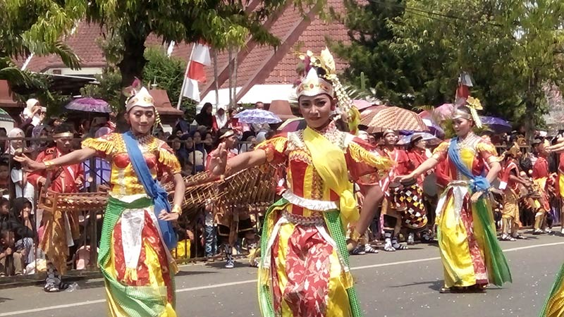 17 Ribu Warga Purbalingga Turun ke Jalan