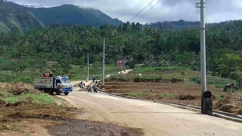 Jalan Tembus Goa Lawa Dikebut