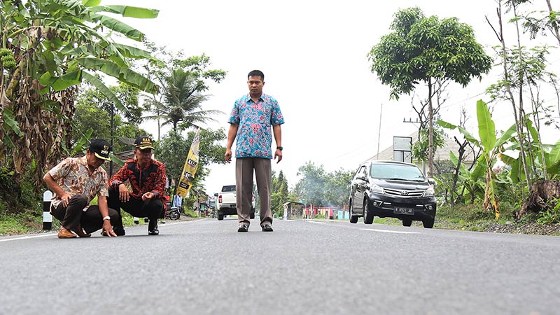 Dulu Dipenuhi Lubang, Kini Sigaluh - Tunggara Mulus