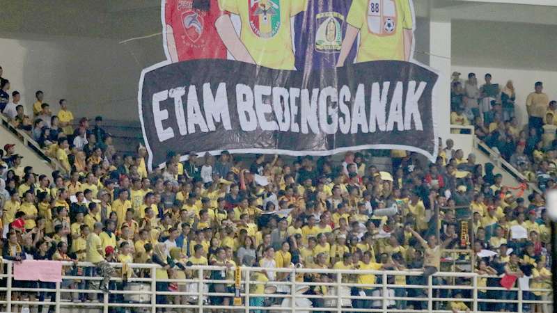 Fans Mitra Kukar Bakal Kawal sampai Tuntas