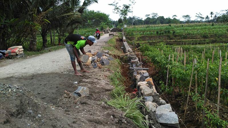 Desa Banteran Kecamatan Sumbang - Kebut Pembangunan Infrastruktur