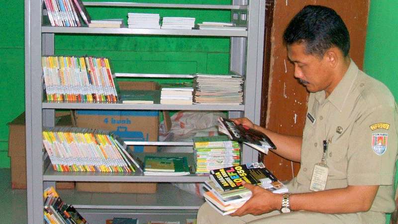 Perpustakaan Desa Sulit Berkembang