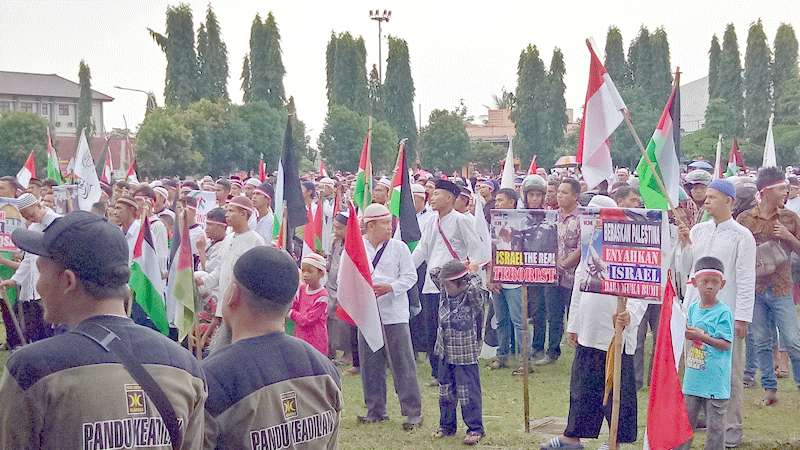 Galang Solidaritas di Purbalingga, Anak-Anak  Ikut Demo