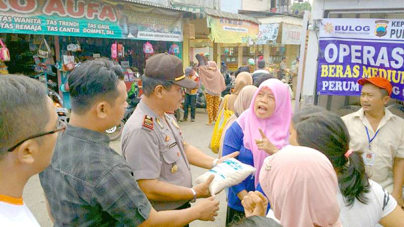 OP di Pasar Kejobong Purbalingga, Minyak dan Gula Paling Diminati