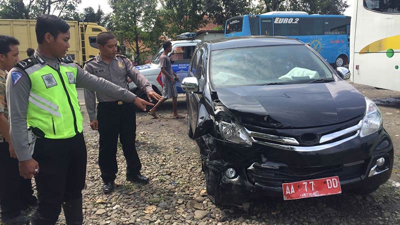 Empat Kendaraan Kecelakaan Beruntun