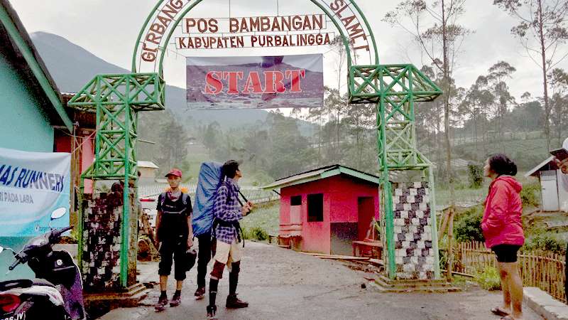 Pendaki Gunung Slamet Mencapai 2.000 Orang