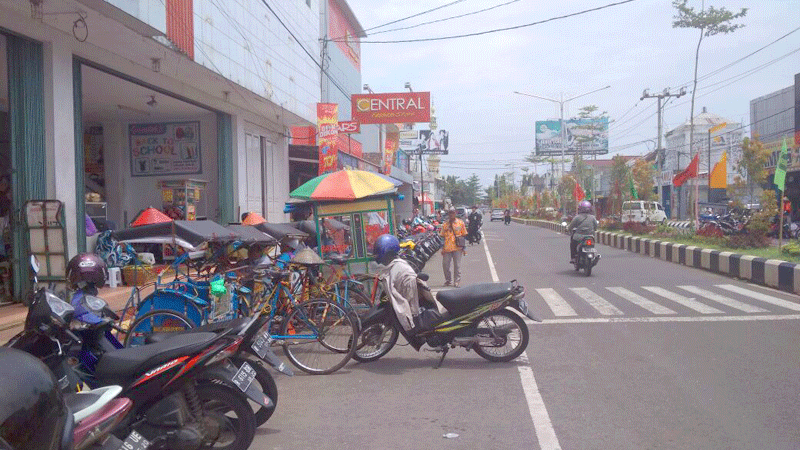 Pendapatan Tukang Parkir Purbalingga Turun 40 Persen