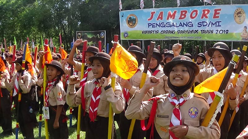 1017 Pramuka Kwarran Banyumas Penggalang Ikuti Jambore