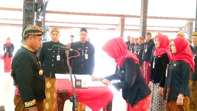 126 Bidan Resmi Jadi PNS di Kabupaten Purbalingga