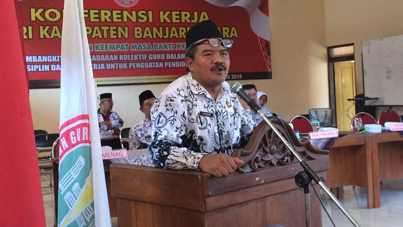 PGRI Desak Larangan Rekrutmen Guru Honorer di Banjarnegara Ditinjau Ulang