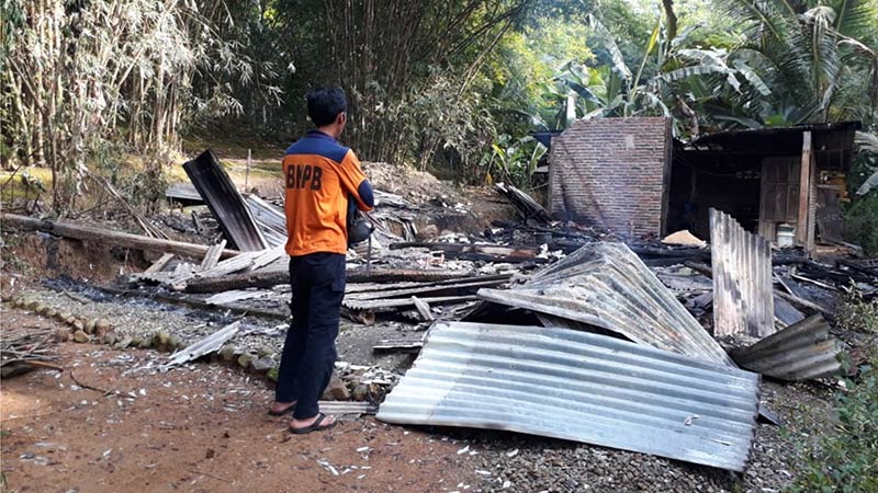 Panasi Sayur, Warung Makan di Notog Kebakaran
