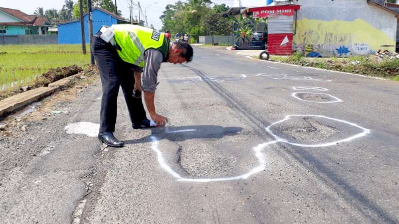 Hindari Lubang, Satu Pelajar Tewas di Ruas Jalan Desa Banjarsari Bobotsari