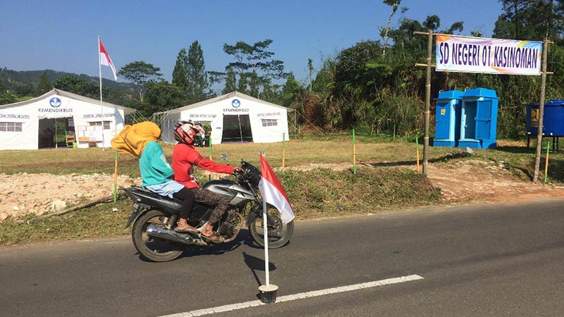 Perbaikan Jalan Longsor Desa Bantar Dikebut