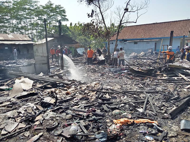 Api Tungku Menyala, Empat Rumah di Kandanggampang Purbalingga Kebakaran